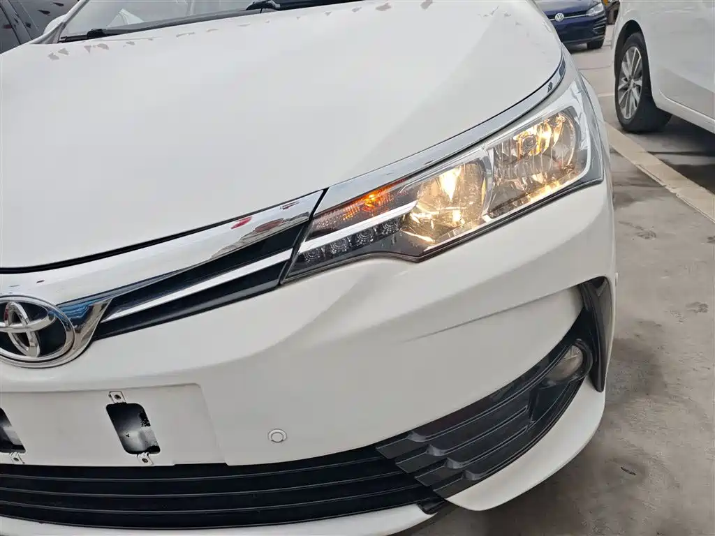 Toyota Corolla 2017 Facelift 1.2T S-CVT GL-i фото 24