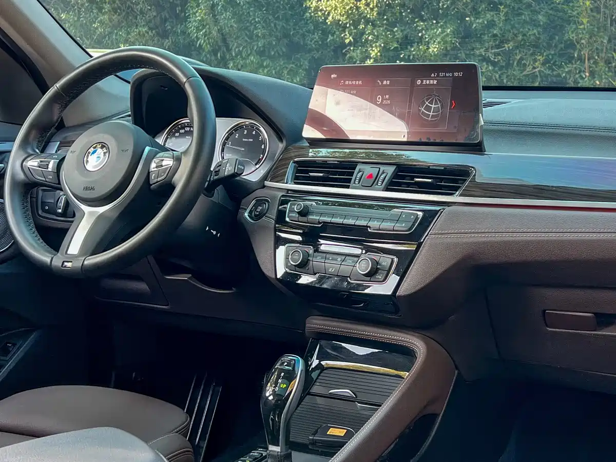 BMW X1 2022 xDrive25Li Premium фото 13