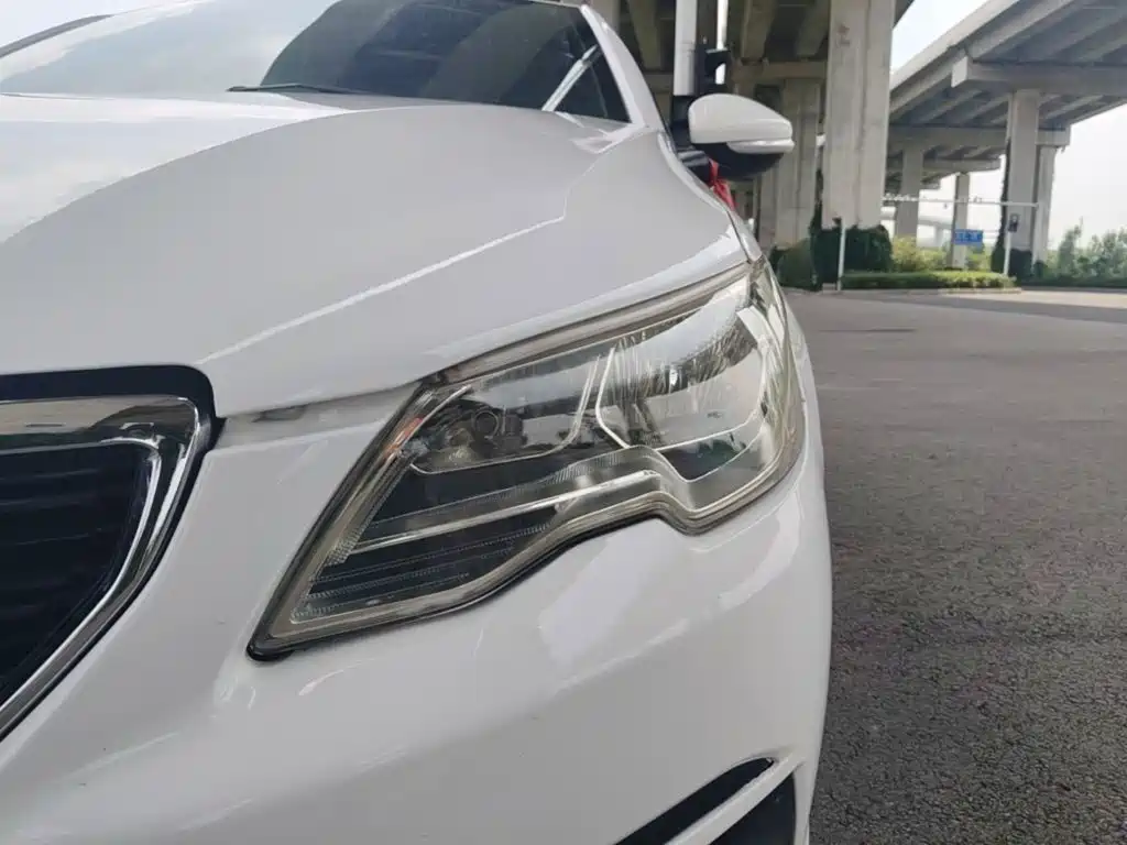 Peugeot 301 2017 2017 1.6L Manual Comfort Edition