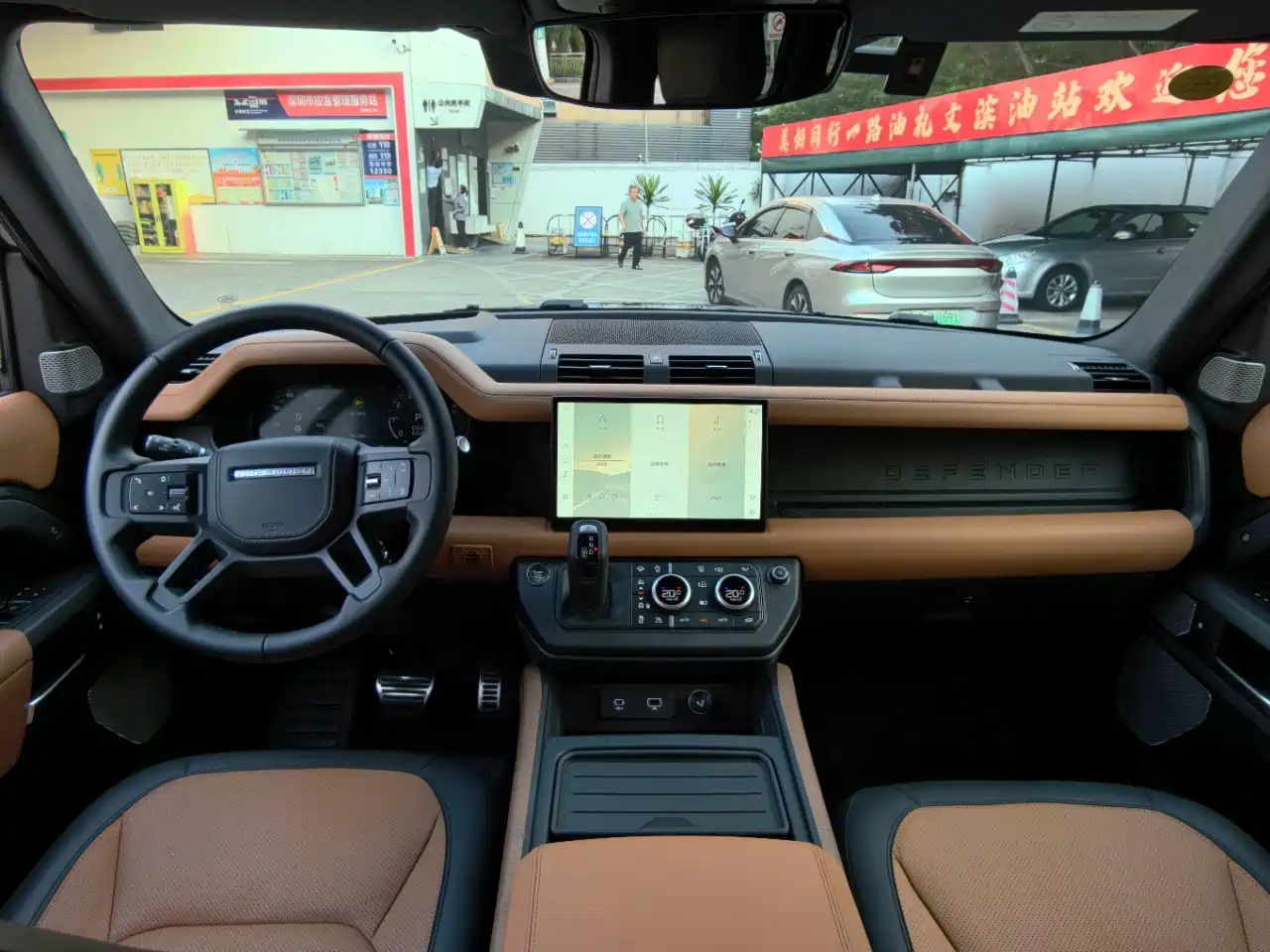 Land Rover Defender 2023 130 3.0T P400 X фото 9