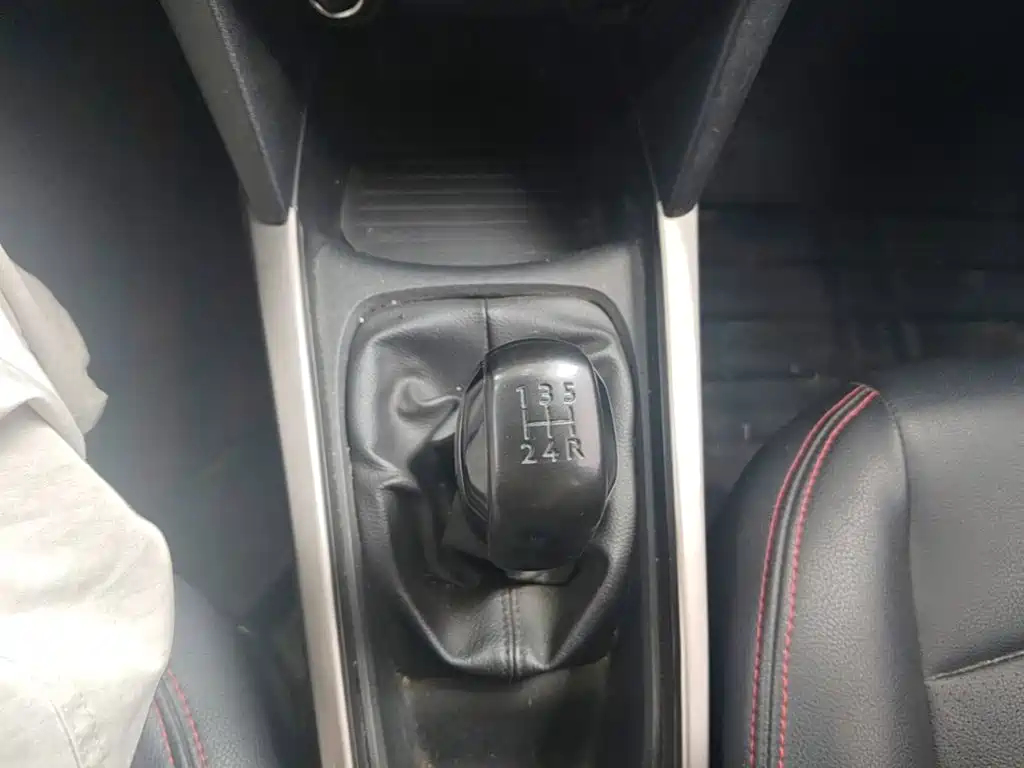 Peugeot 301 2017 2017 1.6L Manual Comfort Edition