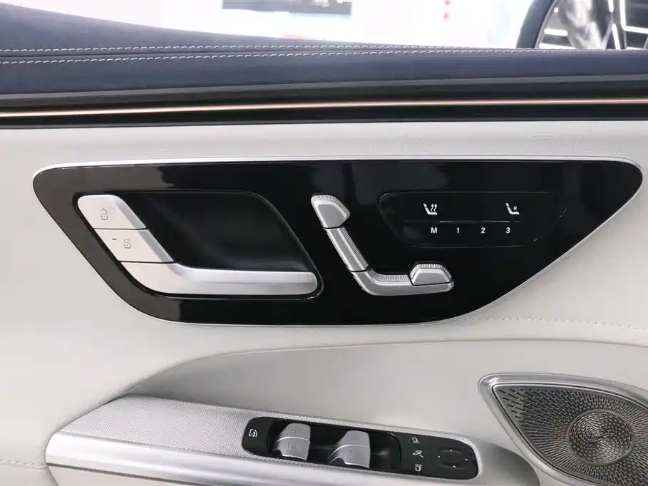 Mercedes-Benz EQE SUV 2024 350 4MATIC Luxury Edition фото 13