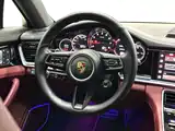 صورة 18 - Porsche Panamera