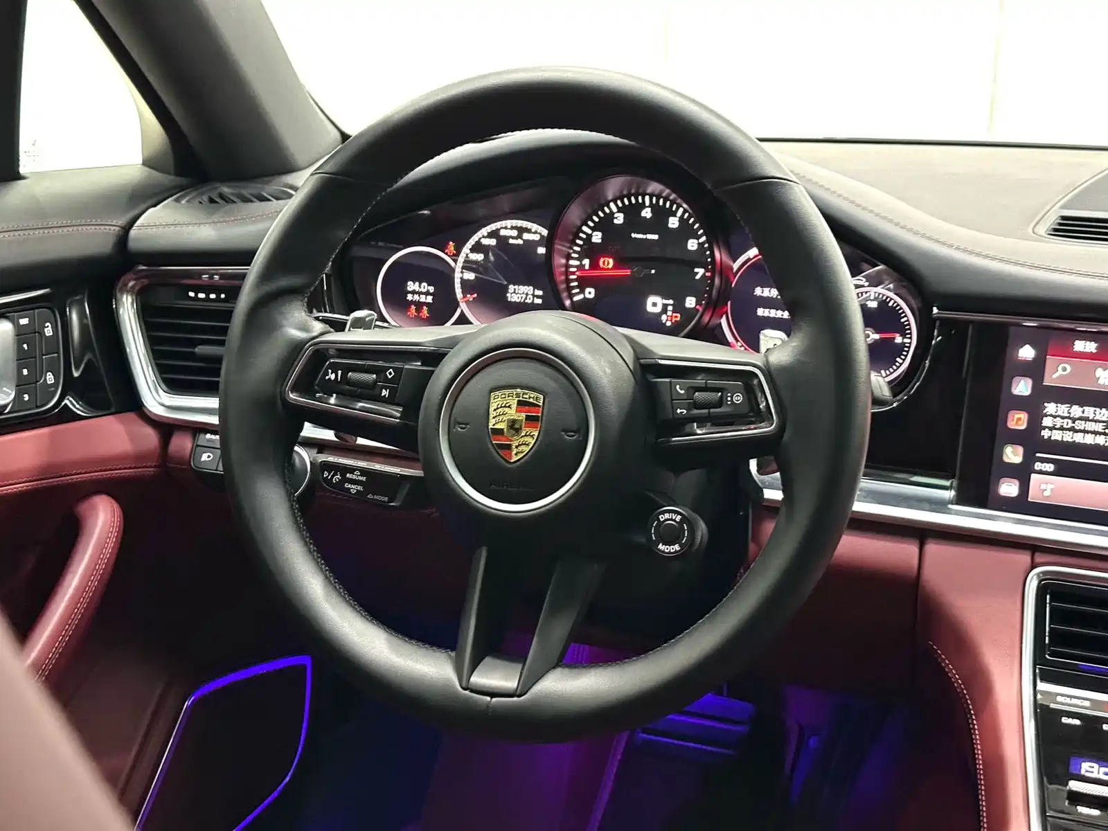 صورة 18 - Porsche Panamera