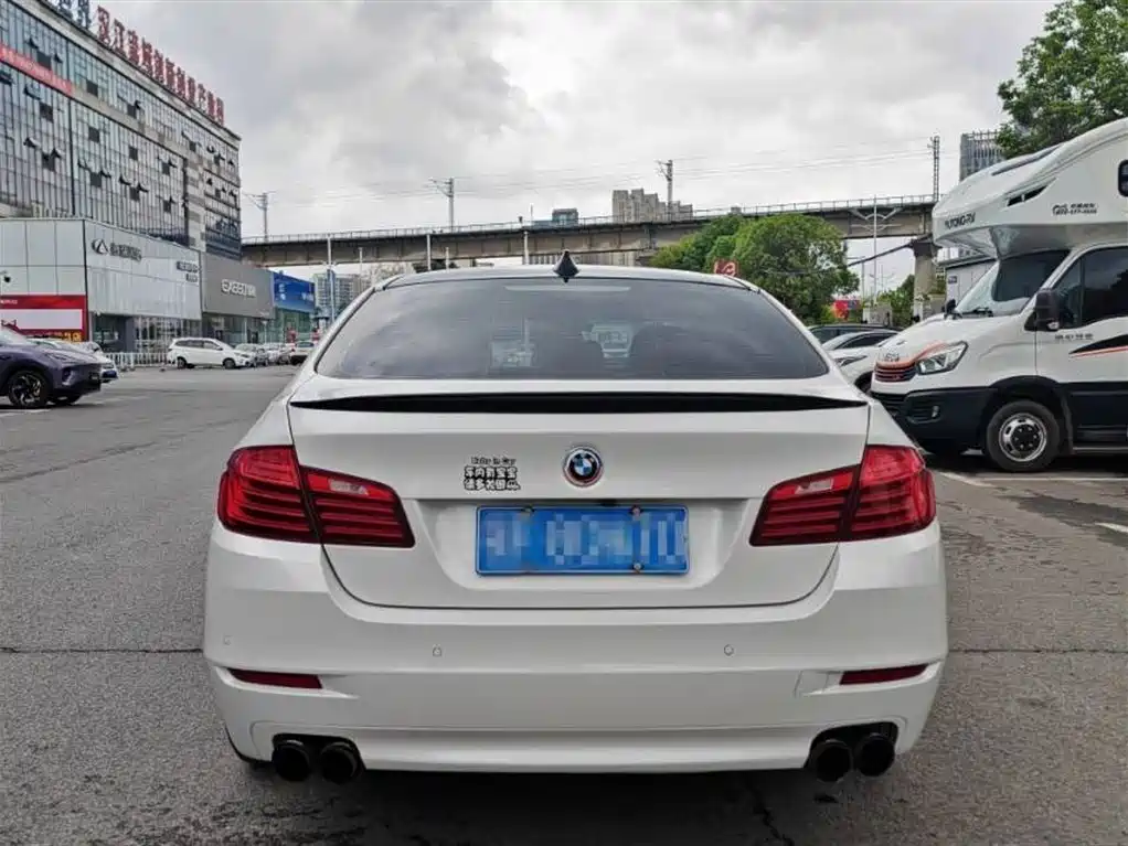 BMW 5 Series 2014 525Li Luxury Design Package фото 9