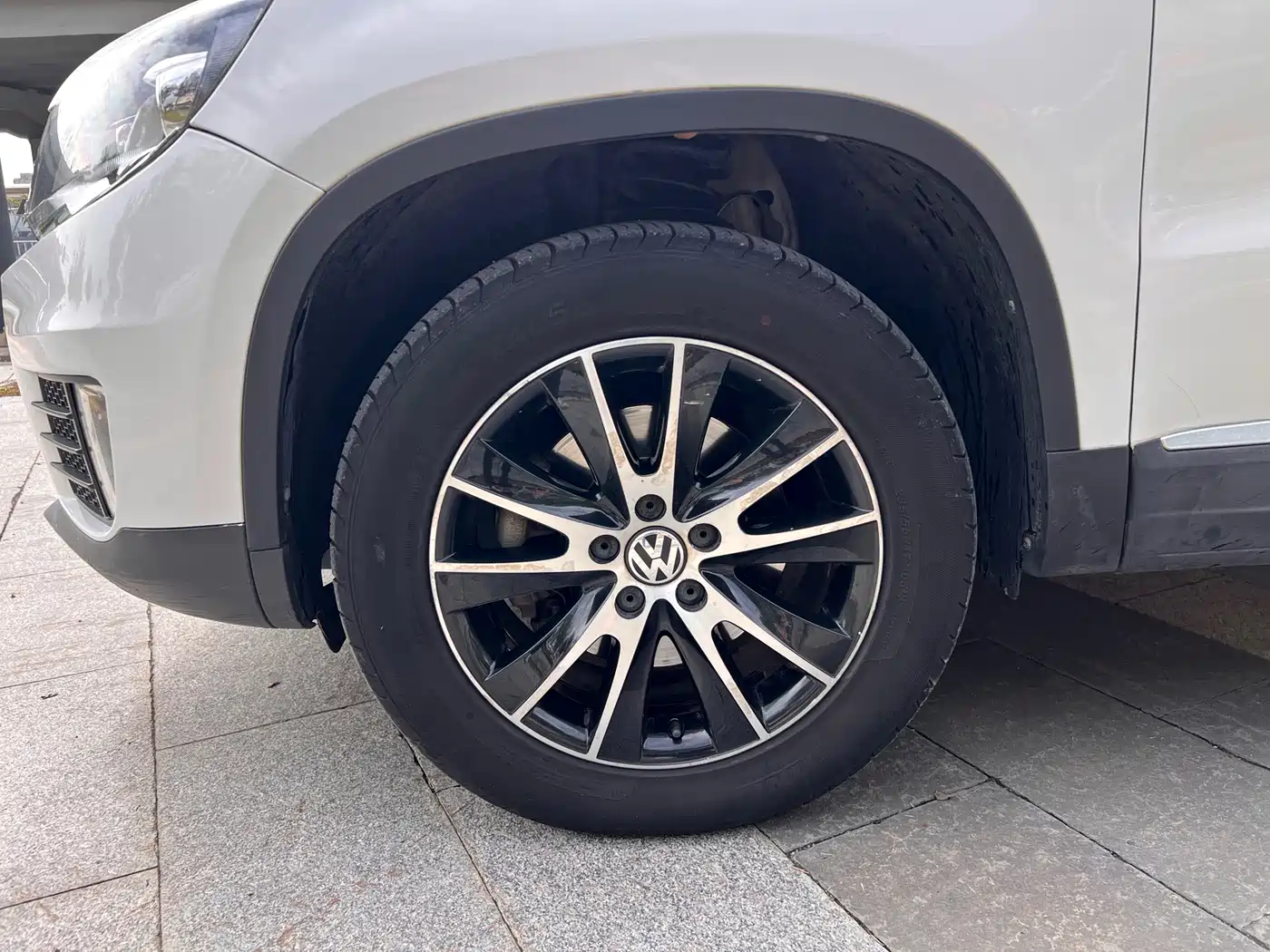 Volkswagen Tiguan 2016 Model 300TSI Automatic 2WD Luxury Edition фото 5