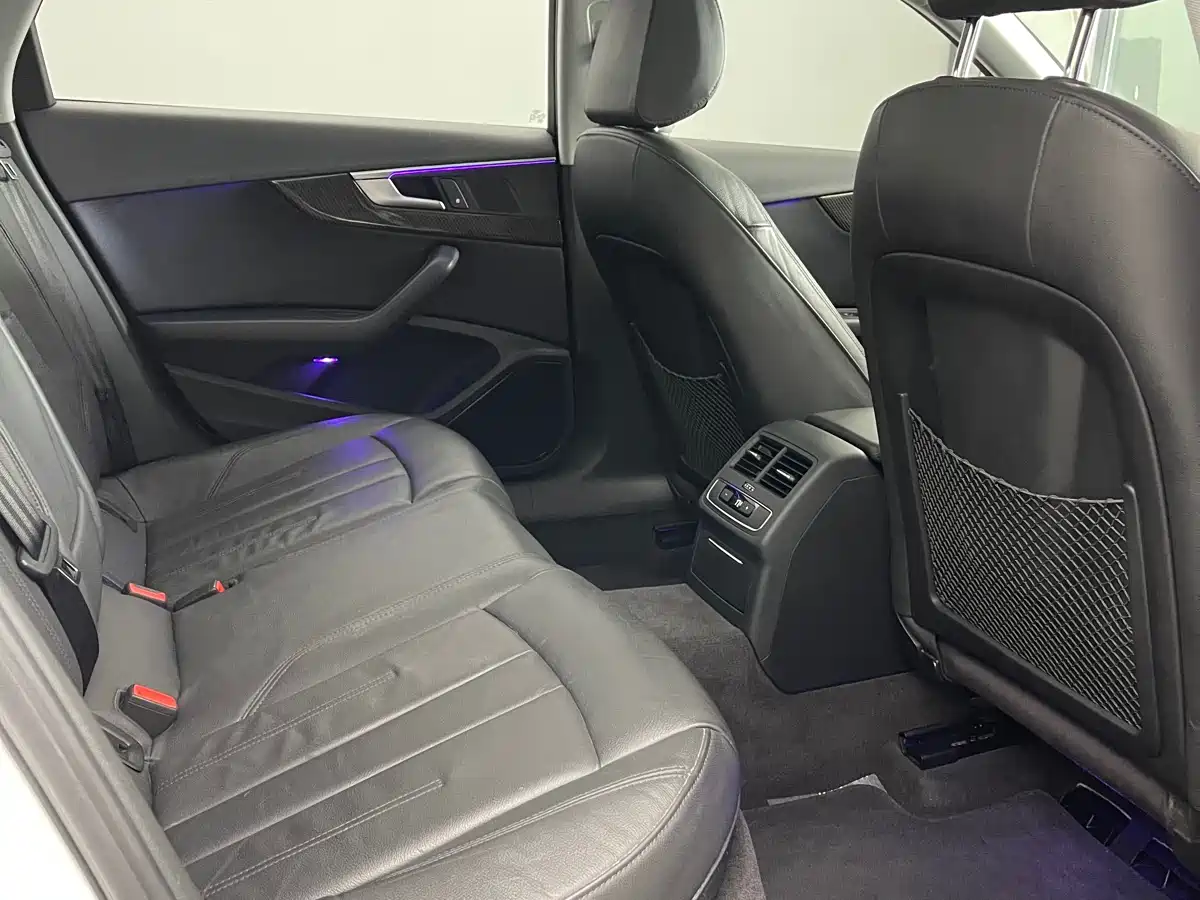 Audi A4L 2019 40 TFSI Sport (China V) фото 22