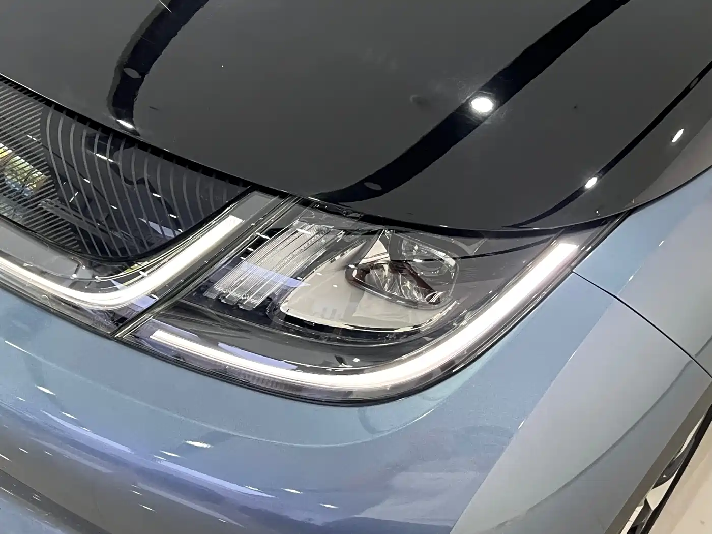 BYD Dolphin 2024 Glory Edition 401km Knight Edition фото 3
