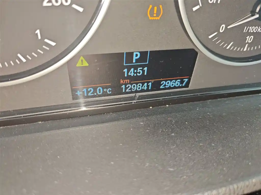 BMW X1 2016 sDrive18Li Premium Model фото 5