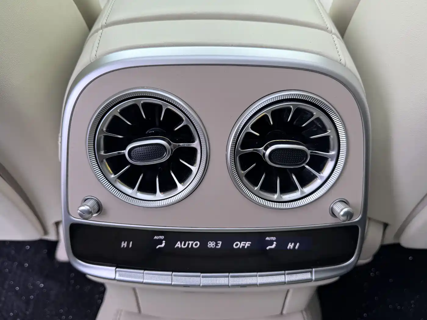 Mercedes-Benz S-Class 2016 S 320 L Luxury фото 10