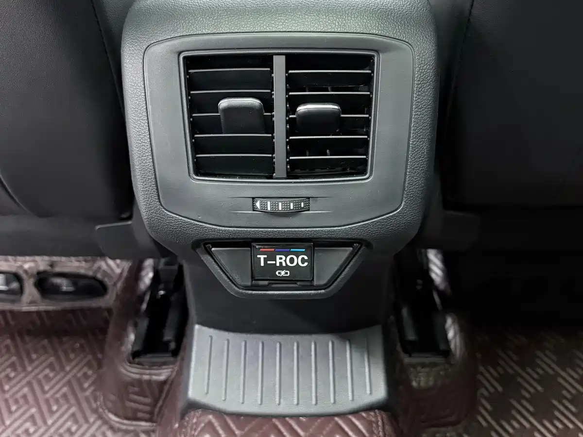 VOLKSWAGEN T ROC EXPLORING SONGS