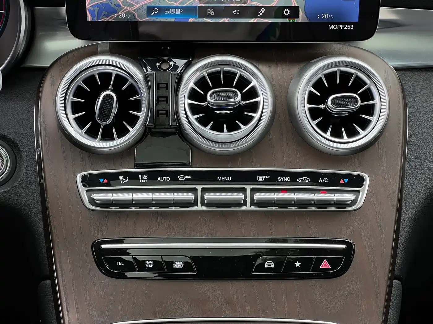Mercedes-Benz GLC 2020 Facelift GLC 260 L 4MATIC Luxury фото 19