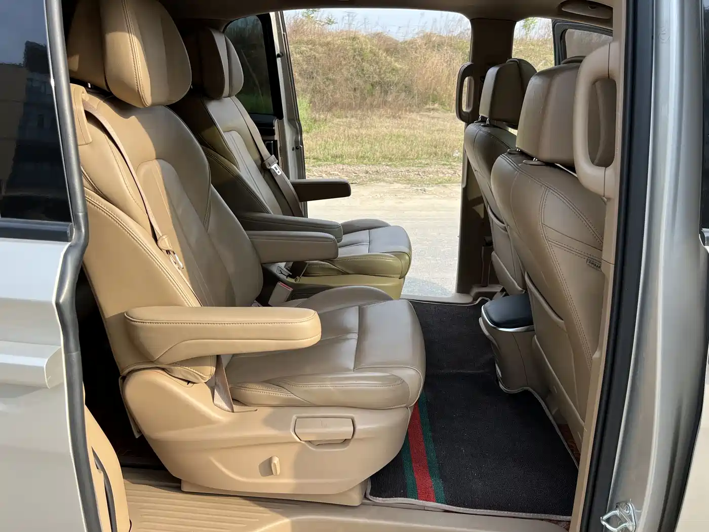 Buick GL8 2018 ES 28T Premium Type China VI фото 16