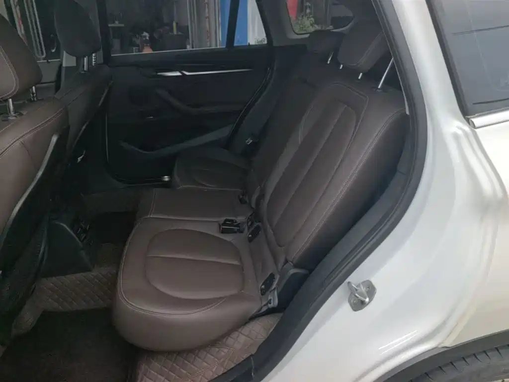 BMW X1 2020 xDrive25Li Premium Edition фото 17