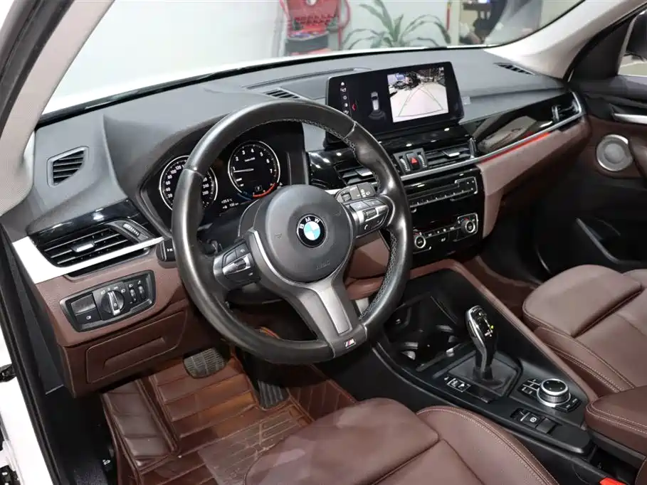 BMW X1 2021 sDrive25Li Leading фото 10