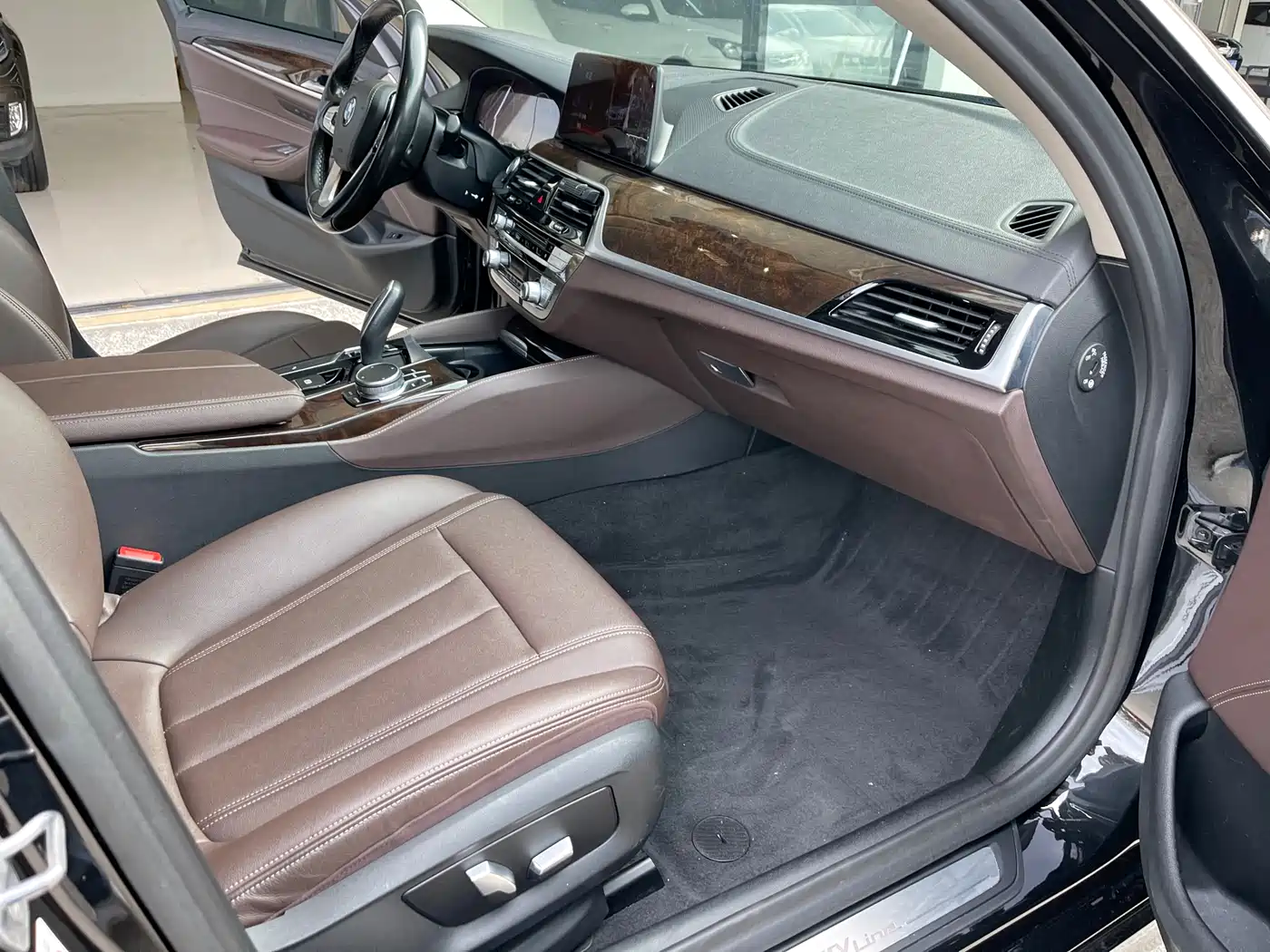 BMW 5 Series 2019 Facelift 525Li Luxury Package фото 6