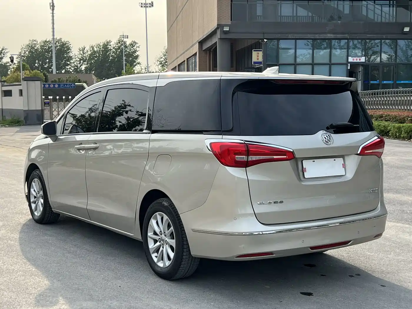 Buick GL8 2018 ES 28T Premium Type China VI фото 4
