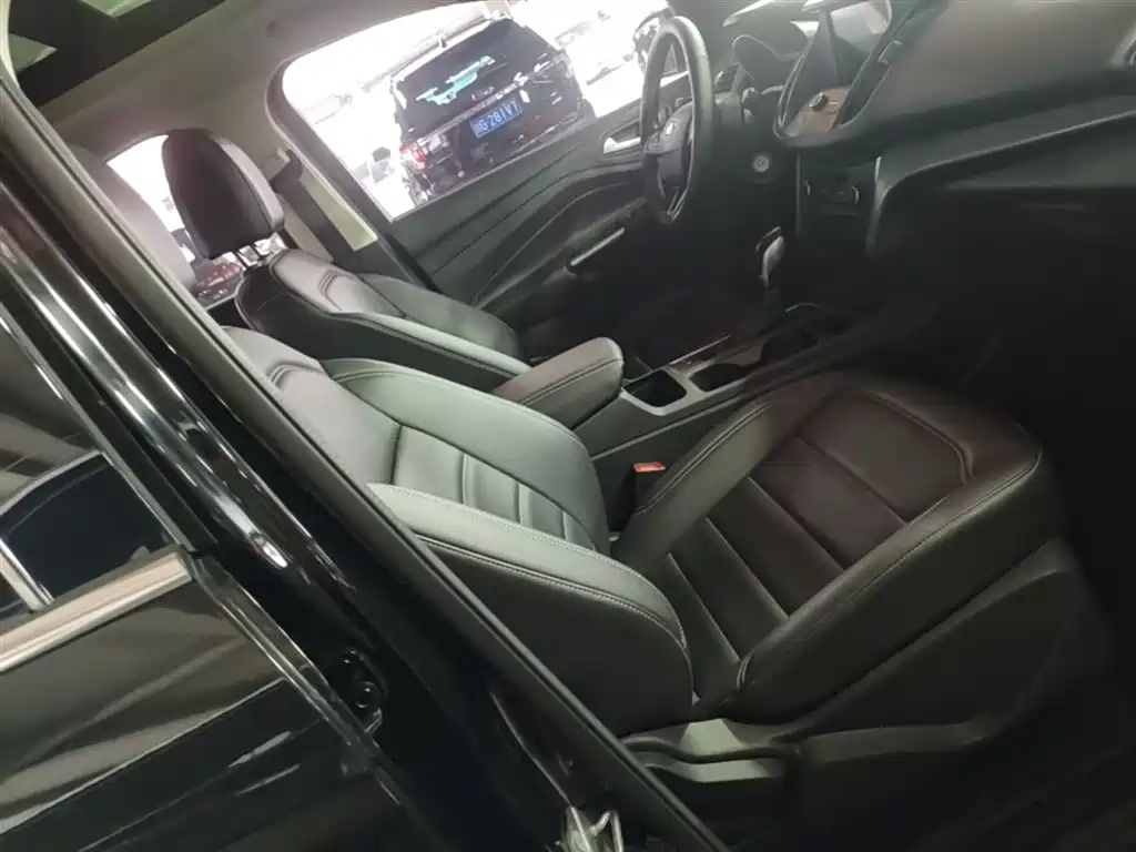 Ford Kuga 2019 2019 EcoBoost 180 2WD Platinum Wing Edition China VI