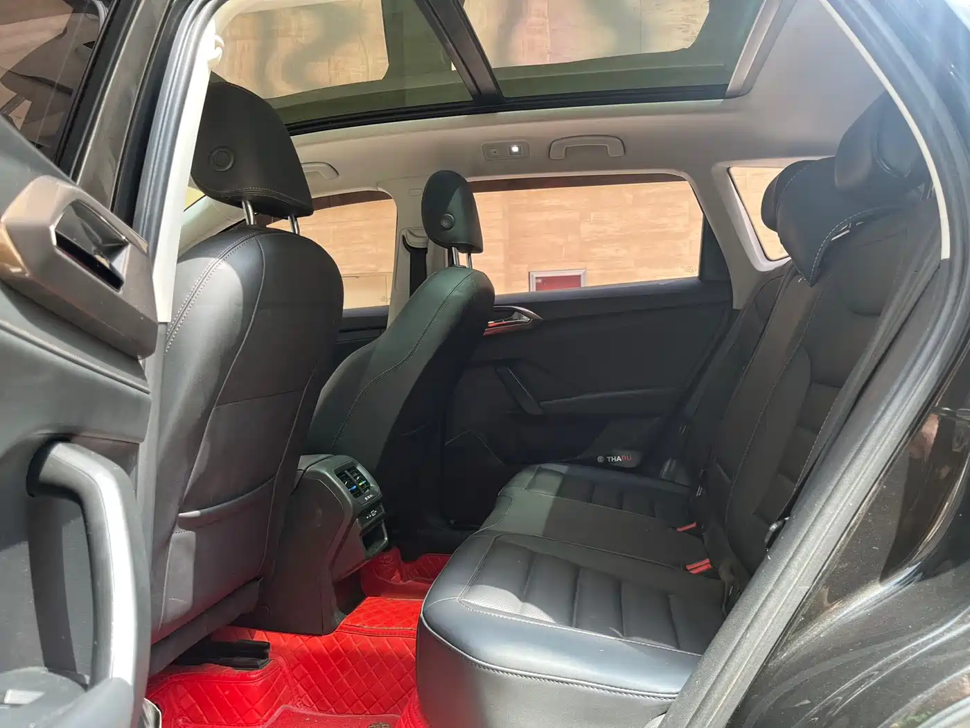 Volkswagen Tharu 2022 280TSI FWD Luxury Edition фото 7