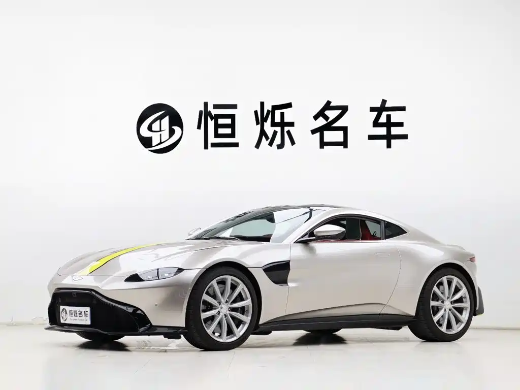 Фото 1 - Aston Martin Vantage