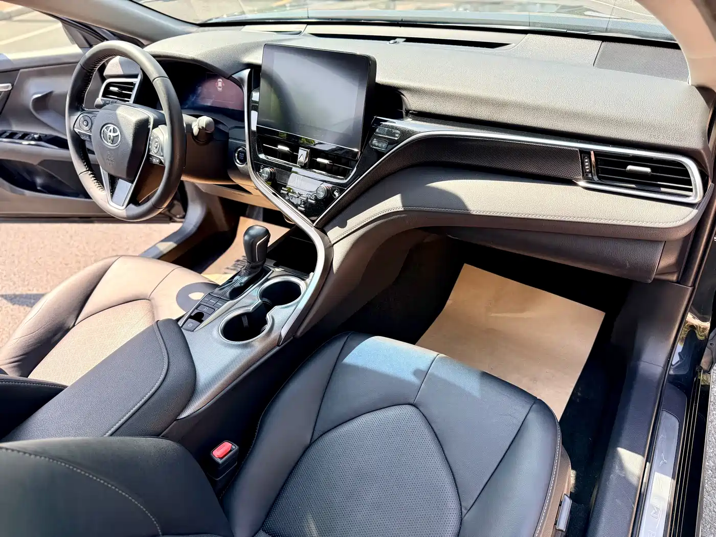 TOYOTA CAMRY