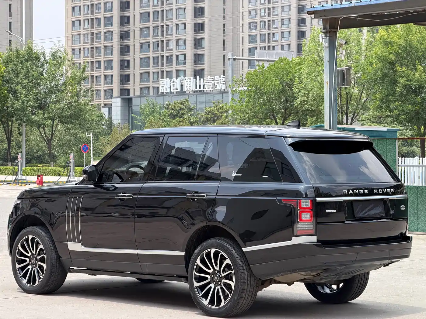 Land Rover Range Rover 2017 3.0 SC V6 Vogue фото 4