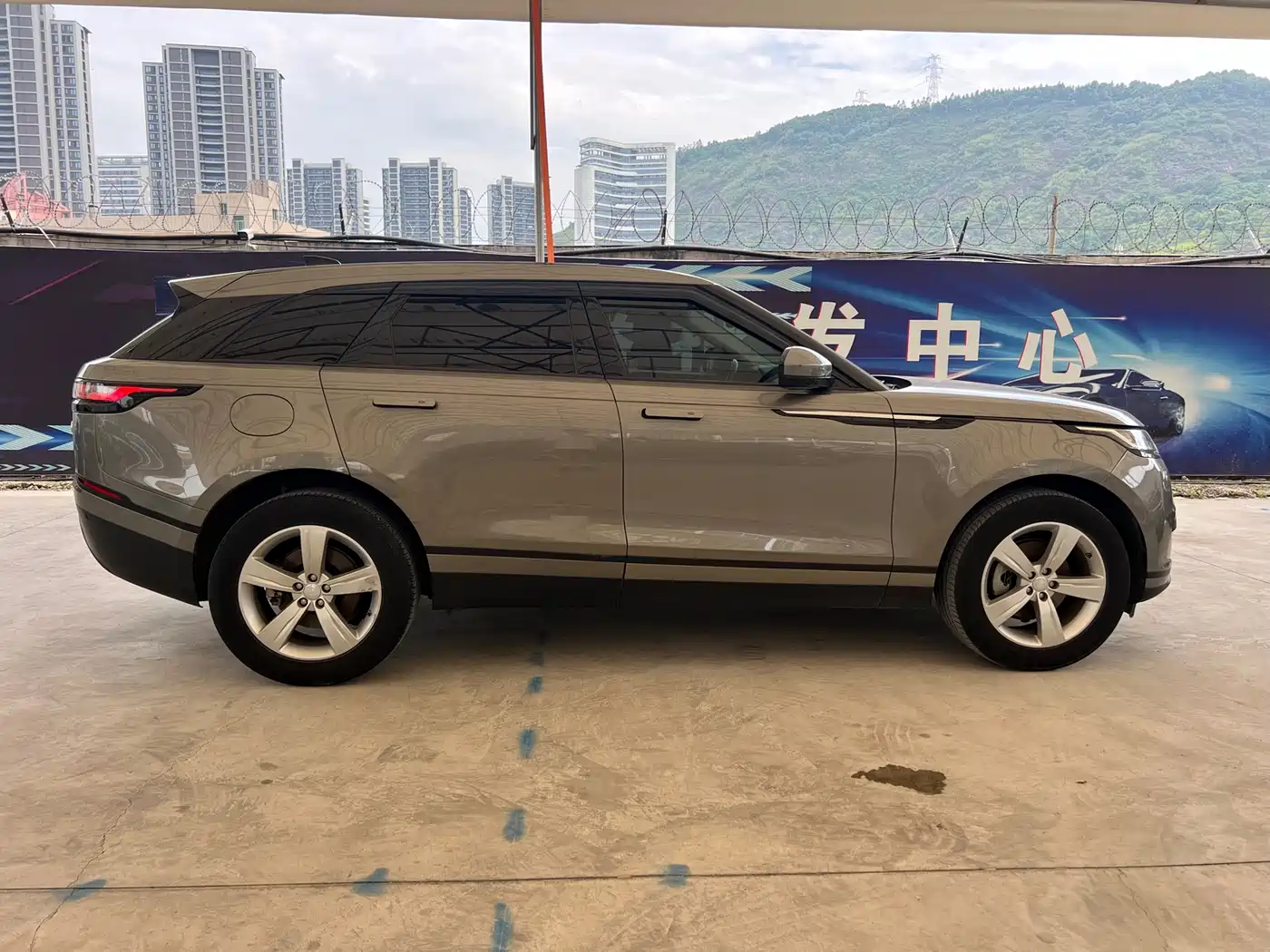 Land Rover Range Rover Velar 2020 P250 фото 14