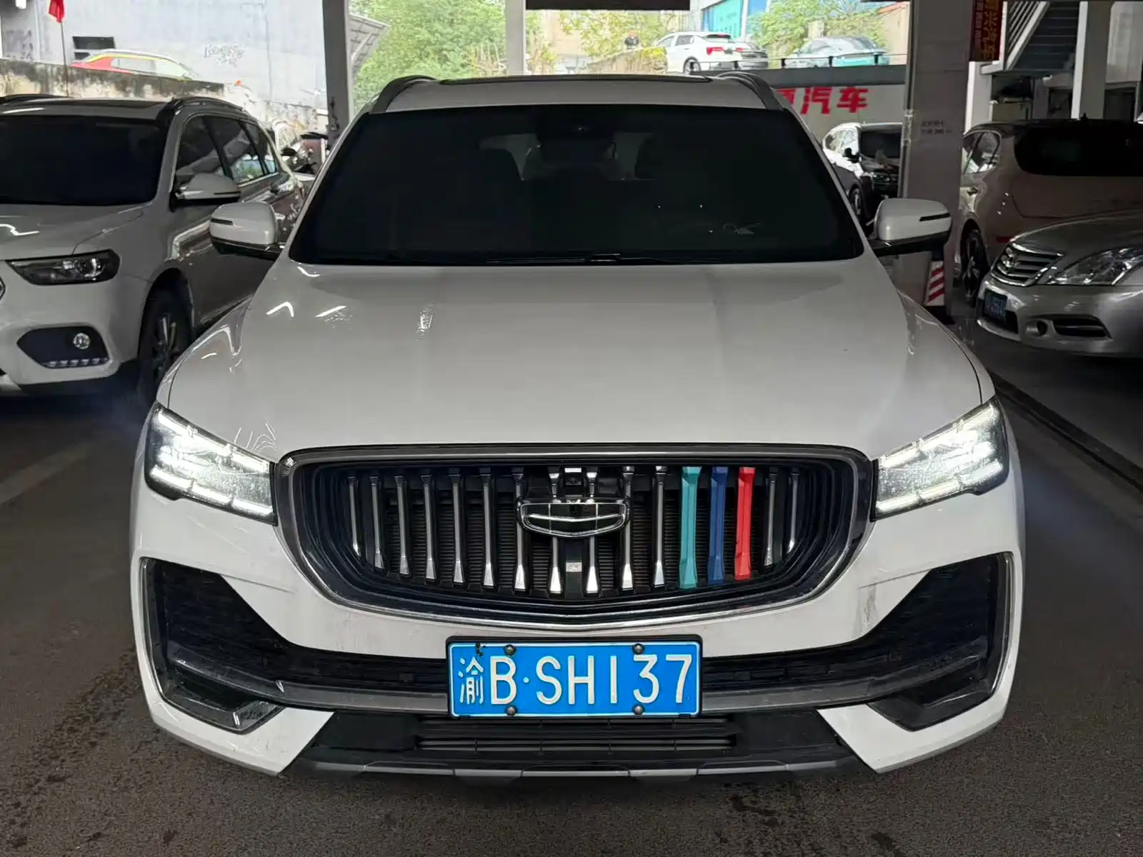 Фото 2 - Geely Monjaro