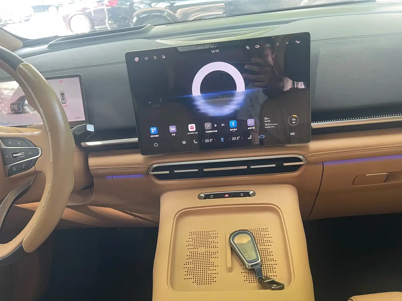 Voyah Auto Voyah Dreamer 2025 PHEV AWD Flagship Qian Kun Edition фото 12