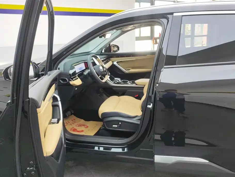 GEELY AUTOMOBILE BOYUE L