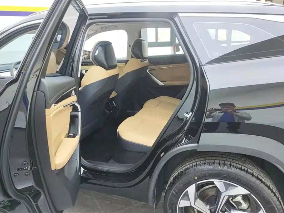 GEELY AUTOMOBILE BOYUE L
