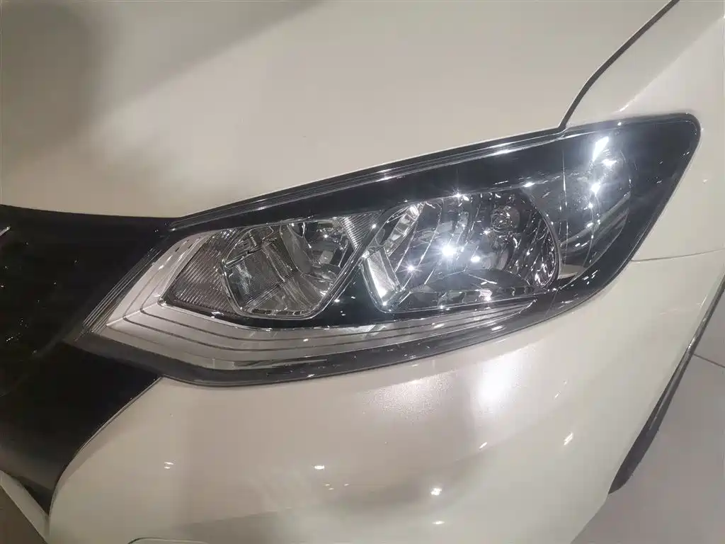 Nissan Tiida 2023 2024 1.6L CVT Cool Sport Edition