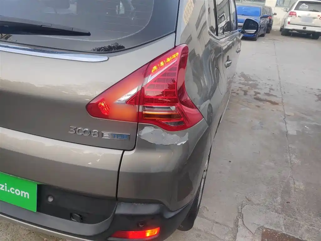 Peugeot 3008 2015 1.6THP Automatic Top Style Edition фото 24