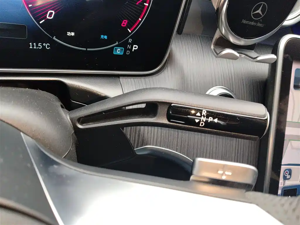 Mercedes-Benz C-Class 2024 C 260 L Sport фото 6