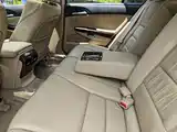 Photo 9 - Honda Accord