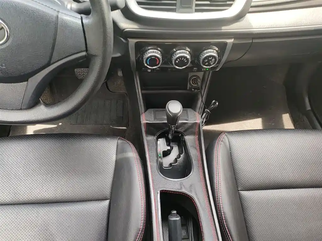 Toyota YARiS L Zhi Xuan 2020 1.5L CVT Leading Edition фото 11