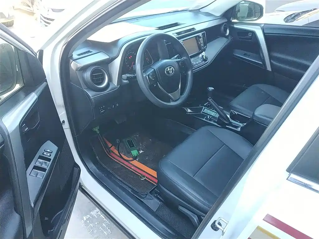 Toyota RAV4 Rongfang 2019 2.0L CVT 2WD Comfort Edition China VI фото 12