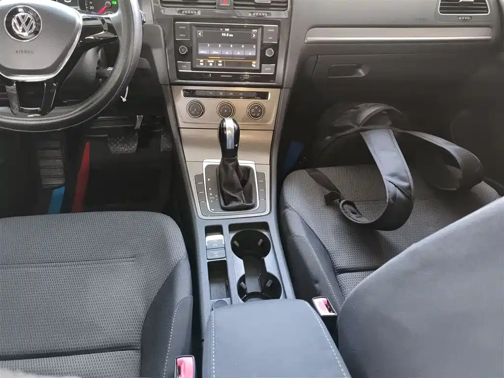 Volkswagen Golf 2015 1.4TSI Automatic Comfort фото 14