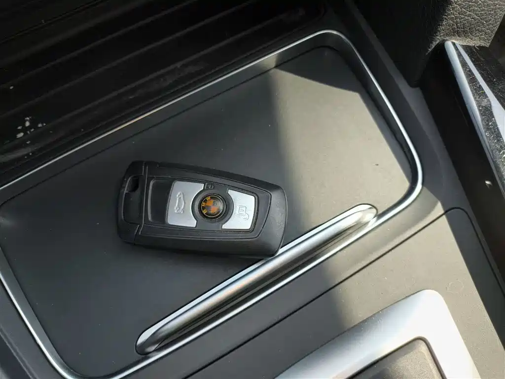 BMW 3 Series 2017 320Li xDrive Fashion фото 9