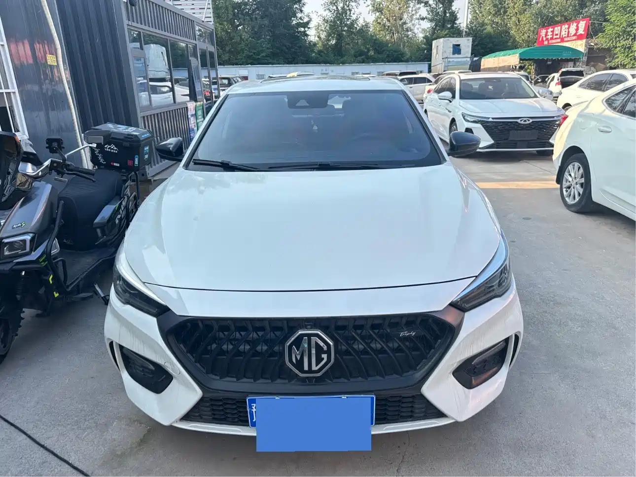 Photo 2 - MG MG6