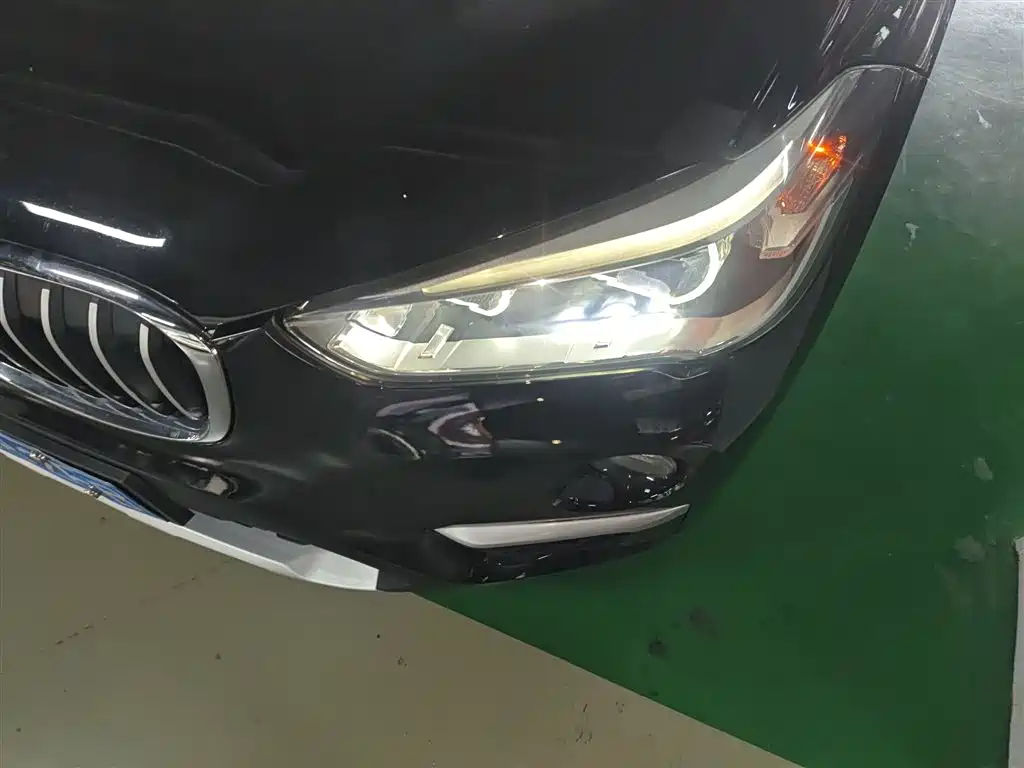 BMW X1 2018 xDrive20Li Premium Model фото 15