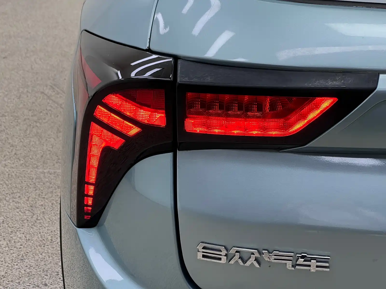 صورة 9 - Nezha Auto Nezha V