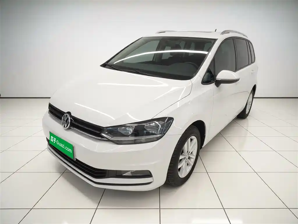 Volkswagen Touran 2018 Touran L 280TSI DSG Trendline 7-seater China V фото 2