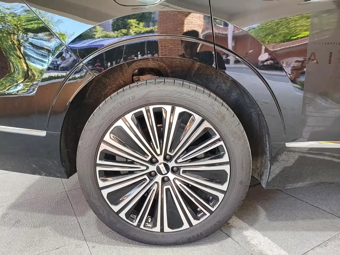 Geely Galaxy Galaxy M9 2025 2025 Base Model