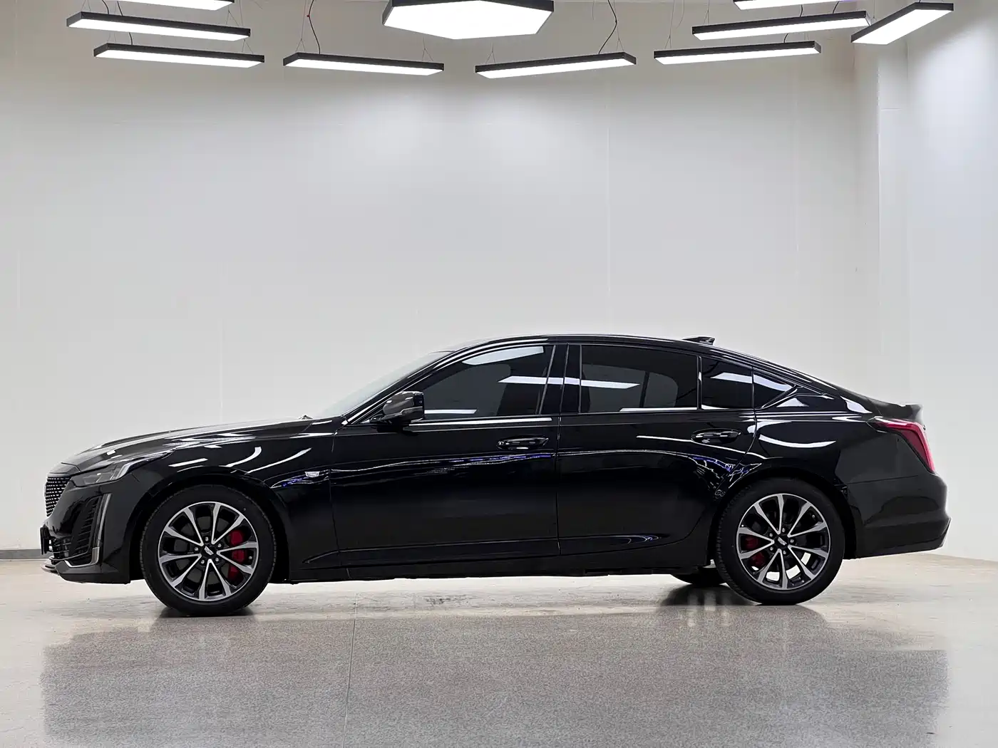 Cadillac CT5 2022 28T Premium Edition фото 4