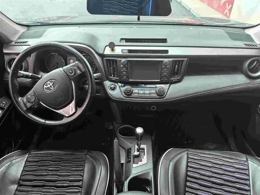 Toyota RAV4 Rongfang 2016 2.5L Automatic 4WD Elite фото 8