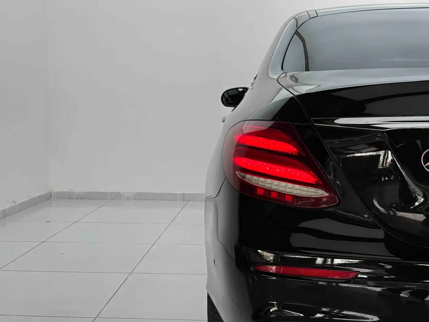 Mercedes-Benz E-Class 2018 Facelift E 200 L Sport фото 11