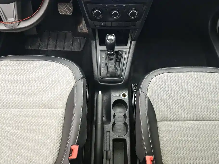 Škoda Yeti 2019 2017 TSI280 DSG Advance