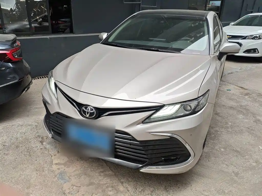 Toyota Camry 2021 2.5G Luxury Edition фото 2