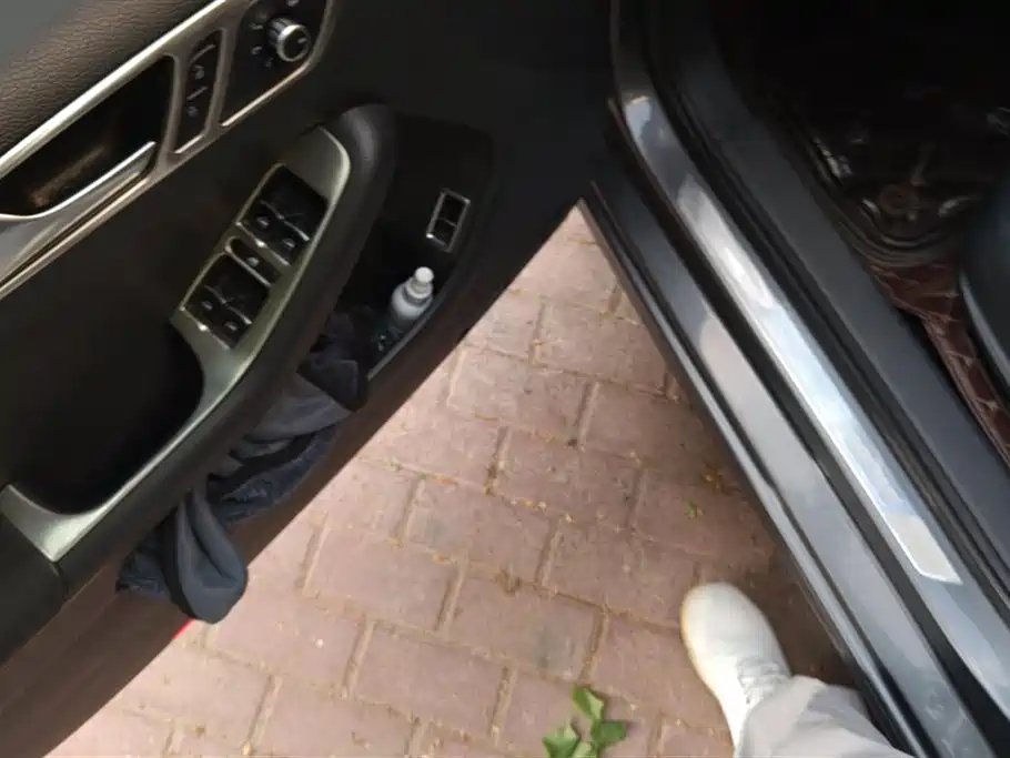Volkswagen Sagitar 2014 1.4TSI Manual Luxury фото 7